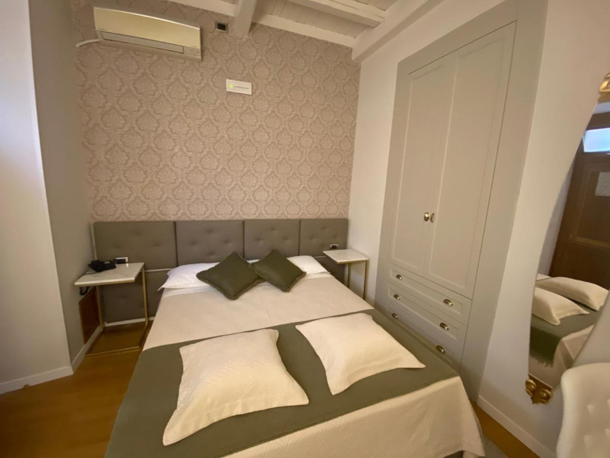 Condotti Rooms Rome Extérieur photo