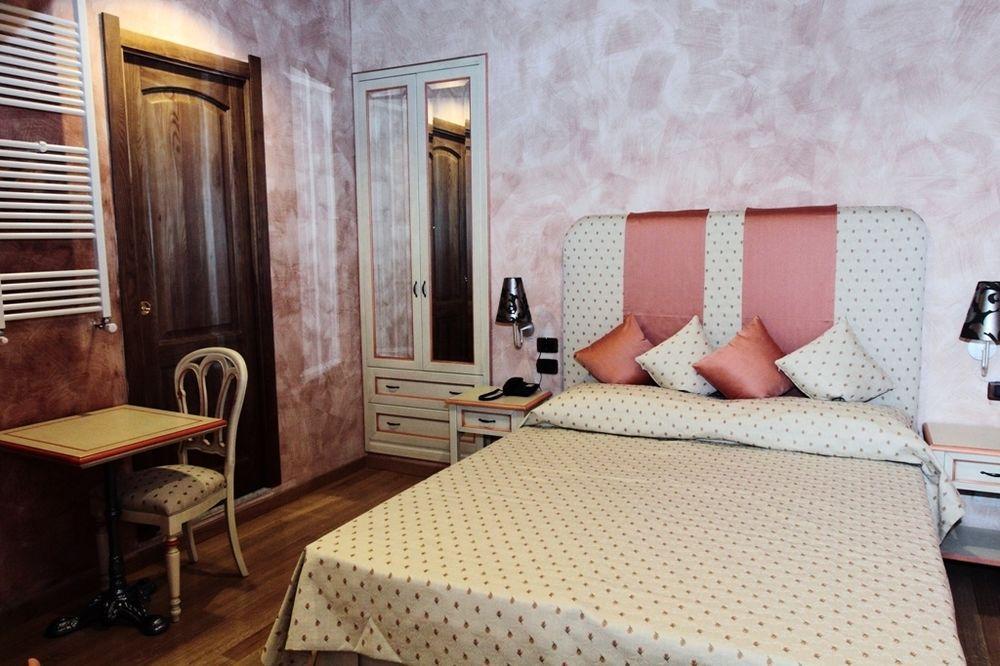 Condotti Rooms Rome Extérieur photo