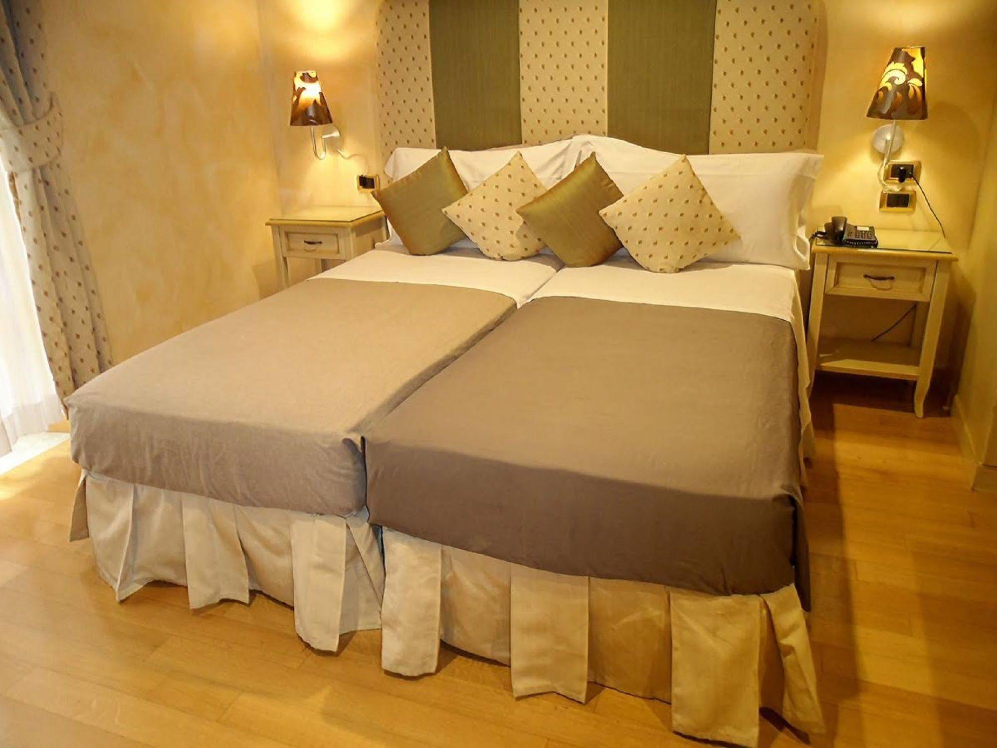 Condotti Rooms Rome Extérieur photo